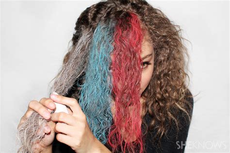 5 Clever Patriotic Ways To Chalk Your Hair