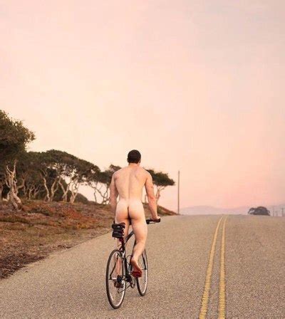 Post 706689519275180032 Ausziehen Nudity Is Not Porn Tumblr Tumbex