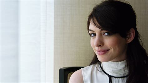 Anne Hathaway Smiling Brunette Brown Eyes Face Women Wallpaper