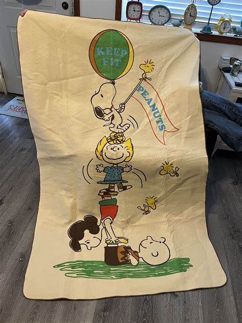 Vintage 60’s 1965 Peanuts Snoopy Charlie Brown Blanket Keeping Fit Ebay