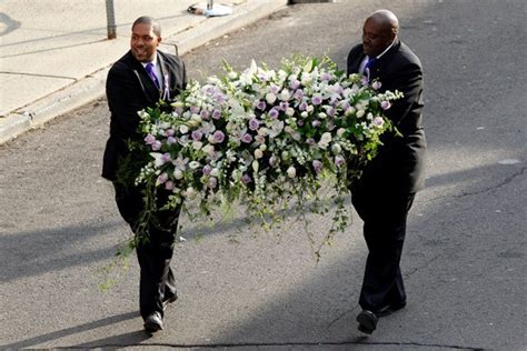 Whitney Houston funeral photos18 | 3CHICSPOLITICO