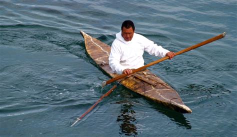 File:Greenland kayak seal hunter 2006.jpg - Wikipedia