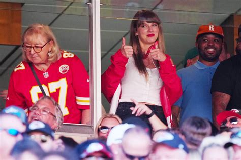 Taylor Swift, Travis Kelce Leave Together After Kansas City Game