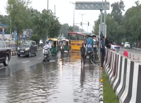 Imd Issues Yellow Alert For Heavy Rainfall In Delhi Orange For