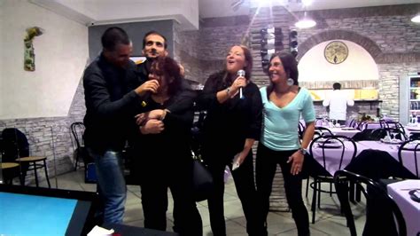 FMK SERATA KARAOKE GRUPPO MC ROMANINA CANTA CERTE NOTTI YouTube