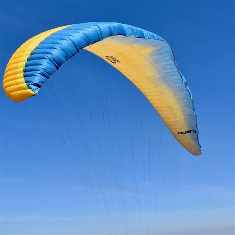 paragliding paraglider wing  photo  pixabay