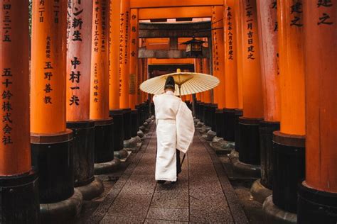 How to Politely Shoot Photography in Japan (Etiquette)