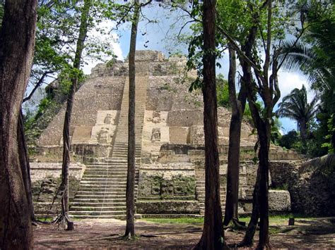 Belize Lamanai Excursion, Belize river and Maya Ruins Belize.