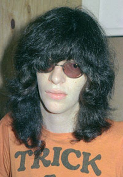 Joey Ramone 1976 At New York Punk Mecca Maxs Kansas City Imagenes