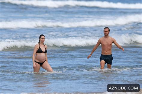 Anne Hathaway In A Bikini With Adam Shulmanin Hawaii AZNude