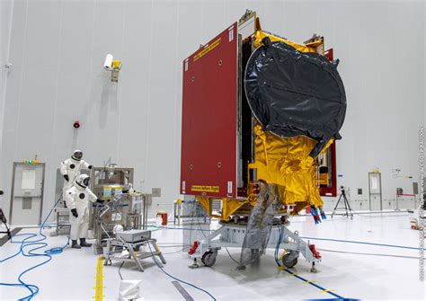 Esa Fuelling The Eutelsat Quantum Satellite