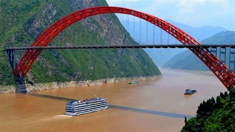 Record Le Pont Beipanjiang Le Plus Haut Du Monde A Ouvert En Chine