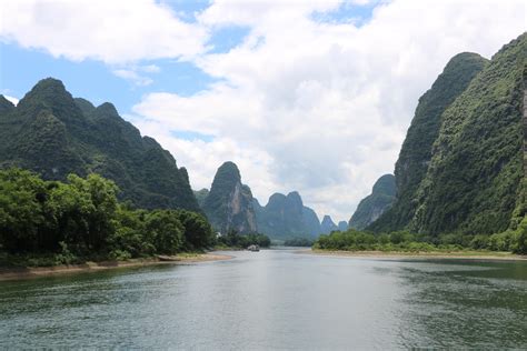 [OC]We went on a cruise on River Li, Guangxi, China and it was ...