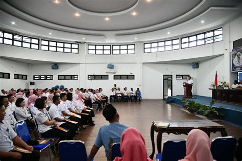 Bupati SSM Serahkan SK PNS Kepada 151 CPNS Formasi 2021 Pemerintah