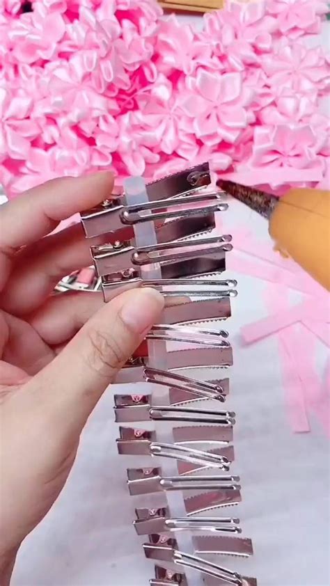 Watch This Reel By Lacosdicas On Instagram Diy Bow Hair Pins Diy