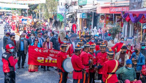 नयाँ वर्षको भब्य स्वागत गर्दै पोखरामा सडक महोत्सब सुरु