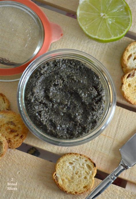 Tapenade De Aceitunas Negras Bread Slices