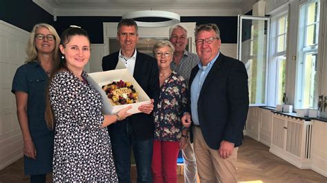 Rotary Clubs Flensburg Spenden 13000 Euro Für Das Childhood Haus Shz