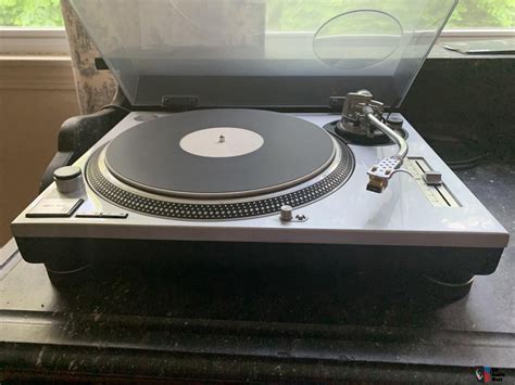 Technics Sl 1200 Mk2 Direct Drive Turntable With Audio Technica 150sa