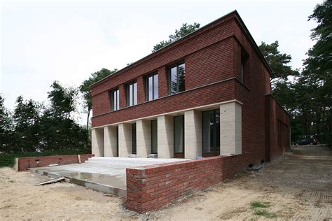 Klassisch Traditionelles Einfamilienhaus Aus Backstein Und Naturstein