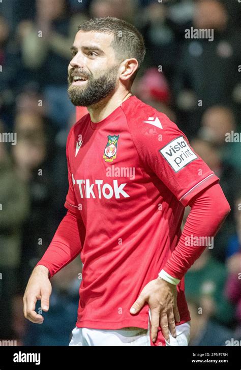 Wrexham V Yeovil Town Hi Res Stock Photography And Images Alamy