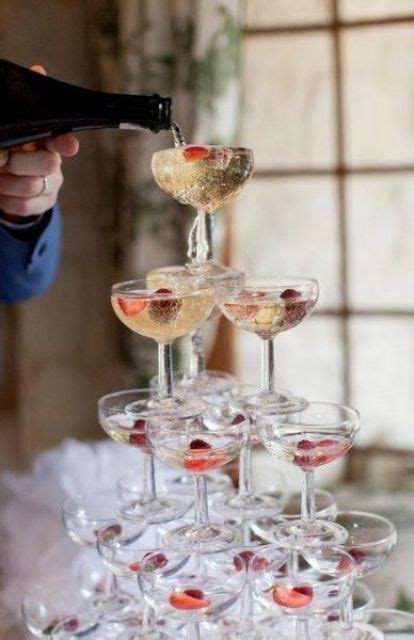 Tips To Build A Champagne Tower And Examples Weddingomania