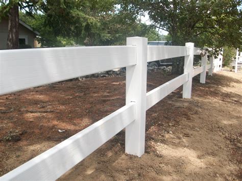 Vinyl Corral Fences « Arbor Fence Inc | a Diamond Certified Company