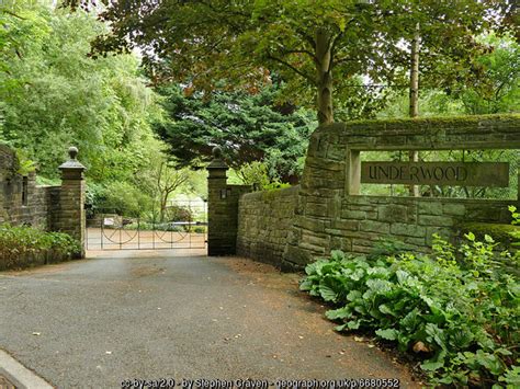 Entrance To Underwood Off Badger Lane Stephen Craven Cc By Sa