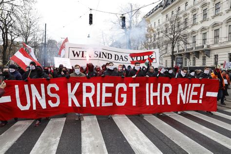 Mehr Als Teilnehmer Und Einige Festnahmen Bei Demos Gegen Corona