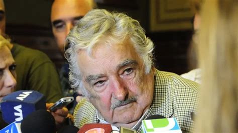 Volvió Mujica de las vacaciones y se alborotó el avispero político