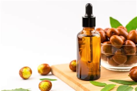 Que Vaut Lavis Des Dermatologues Sur Lhuile De Jojoba Pour Le Visage