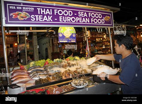 Hua Hin Night Market Seafood Stall Stock Photo Alamy