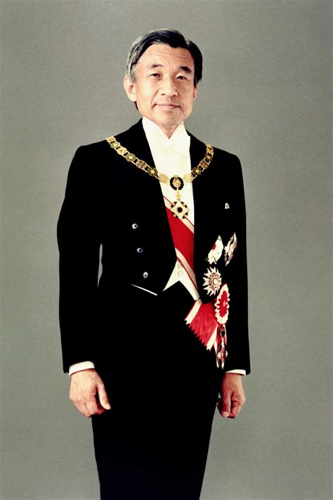 A Vida E O Reinado Do Imperador Akihito Contada Em Fotografias