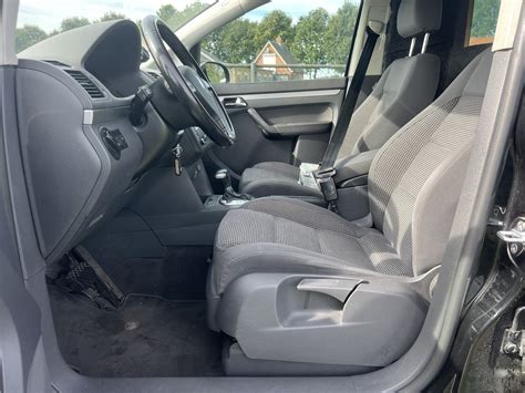 Volkswagen Touran 2 0 TDI Highline Grijs Kenteken AUTOMAAT 2005