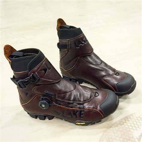 Lake MXZ303 winter cycling shoe. All Mountain and Fatbike winter MTB ...