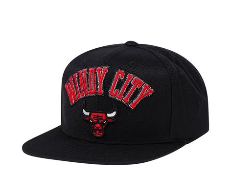 Mitchell And Ness Chicago Bulls Black Zig Zag Satin Undervisor Snapback