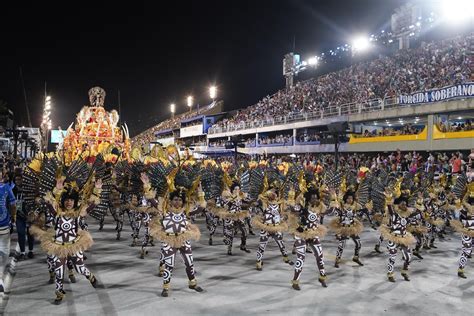 Desfiles Do Carnaval No Rio Veja Como Foi A Beija Flor