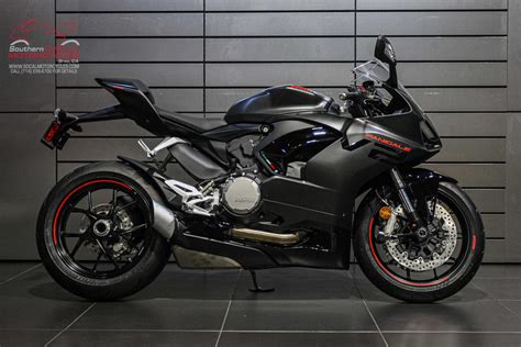 2024 Ducati Panigale V2 Black on Black | Southern California Motorcycles