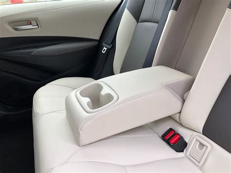 2020 Toyota Corolla: 133 Interior Photos | U.S. News