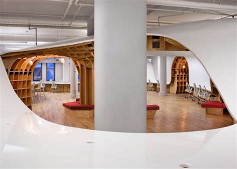 Clive Wilkinson Creates 330 Metre Super Table For New York Office