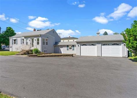 Smithfield, RI Homes for Sale & Real Estate | Redfin