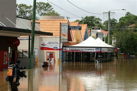 Brisbane Floods 619 Rosalie Village Paddington I Had To Be Flickr