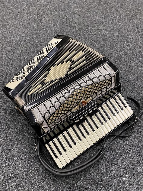 Italian 120 Bass Accordion Ladies Size Reverb