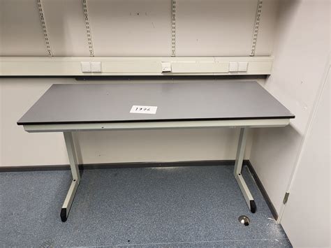 Used S B Laboratory Wall Table Cm S A Le