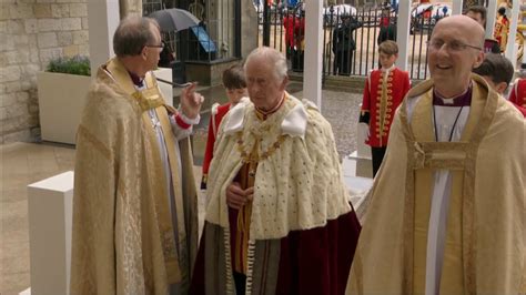 The King Arrives At Westminster Abbey For The Coronation Youtube