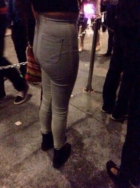 Worst Leggings Ever Leggings With Pockets No Way Girl Fashion Fail Faxo