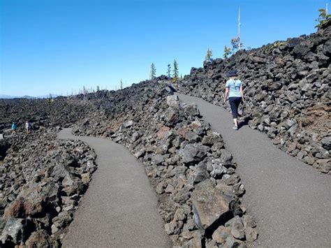 Hiking Sisters Oregon: 10 Best Hikes Near Sisters (+Maps)