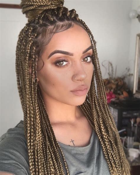 30 Awesome Knotless Box Braids Large With Curls In 2020 Haarschnitt