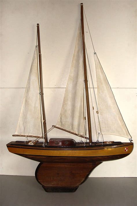 Voilier De Bassin Vogu Enmer Sailboat Yacht Yacht Boat Yacht Model