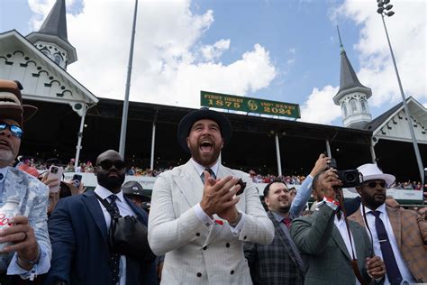 Martha Stewart almost says Connecticut in Kentucky Derby 'Riders Up' call